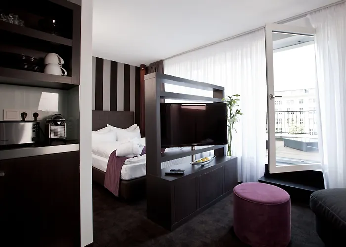 グッドマンズ リビング アパート *